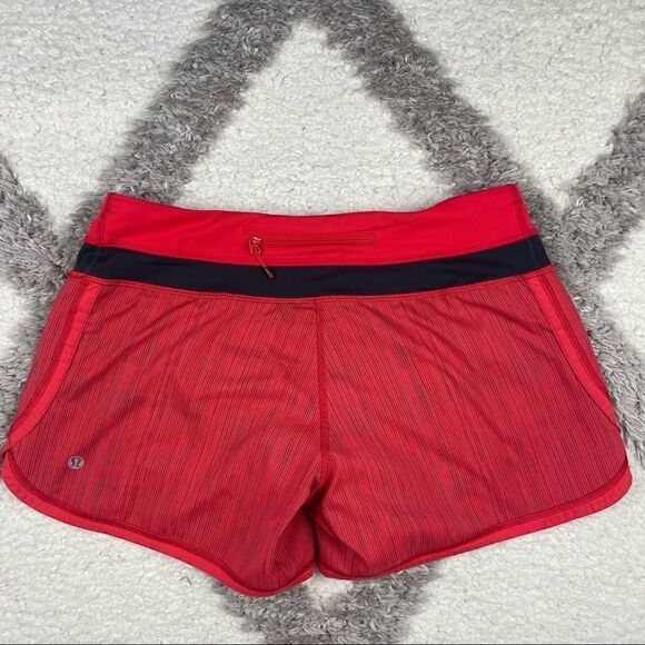 Lululemon Groovy Run Short - Picture 4 of 6